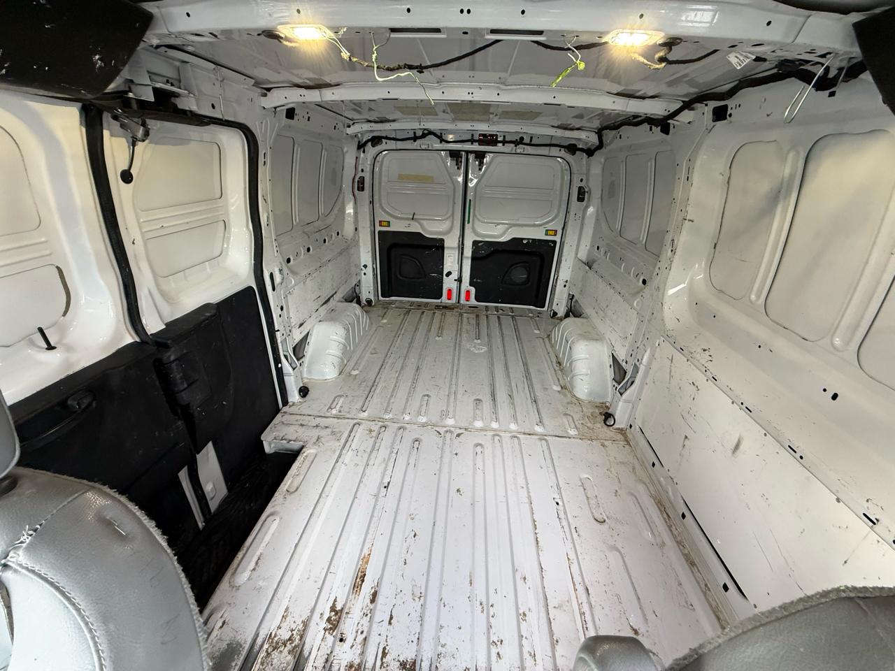 Ford Transit 150 Van Low Roof 60/40 Pass. 130-in. WB 2017