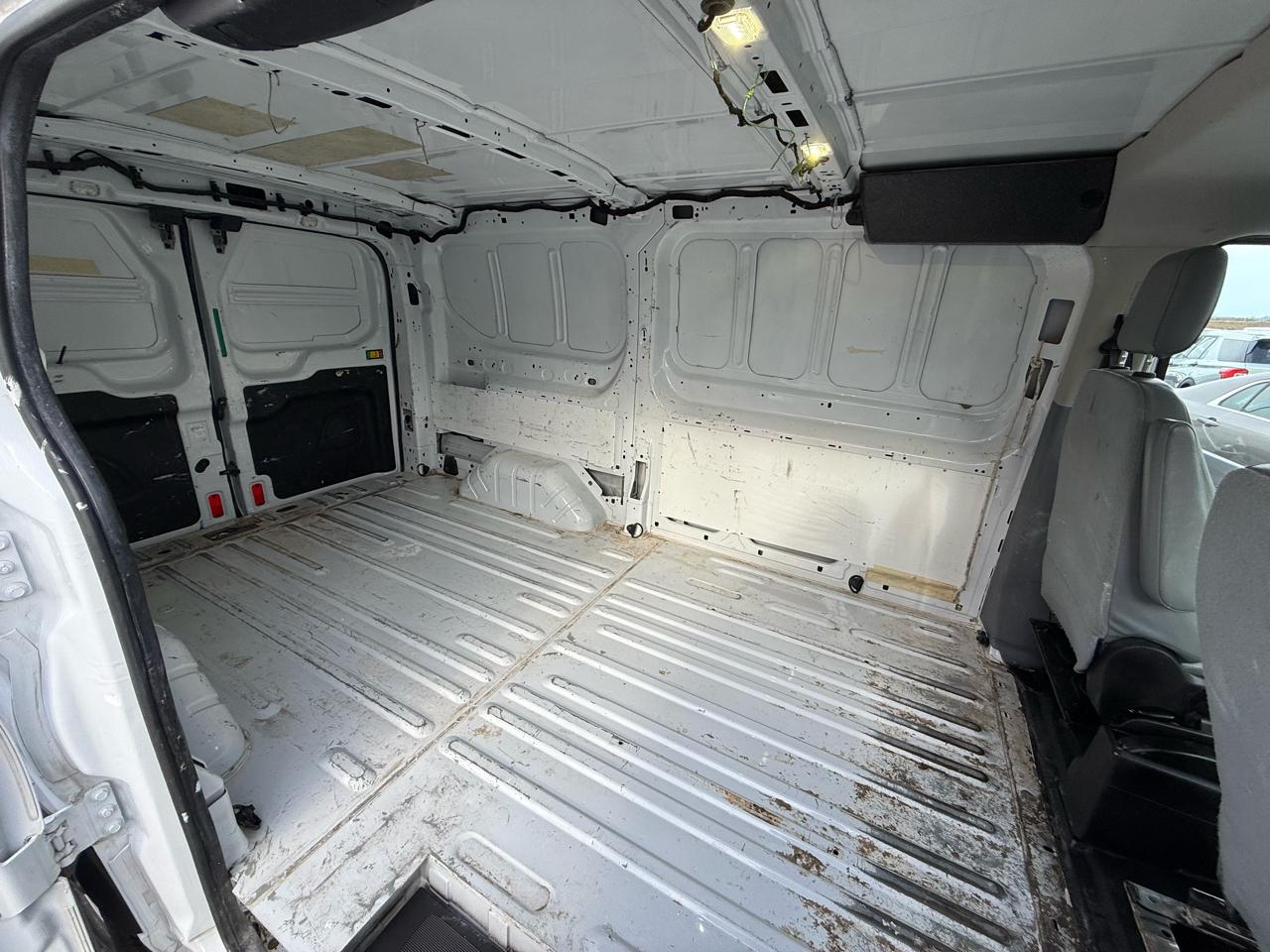 Ford Transit 150 Van Low Roof 60/40 Pass. 130-in. WB 2017