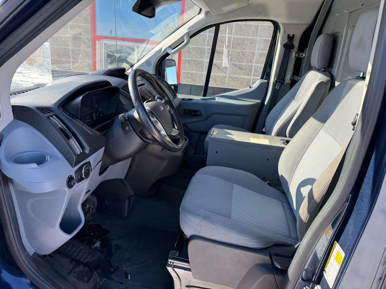 Ford Transit 250 Van Low Roof 60/40 Pass.130-in. WB 2019