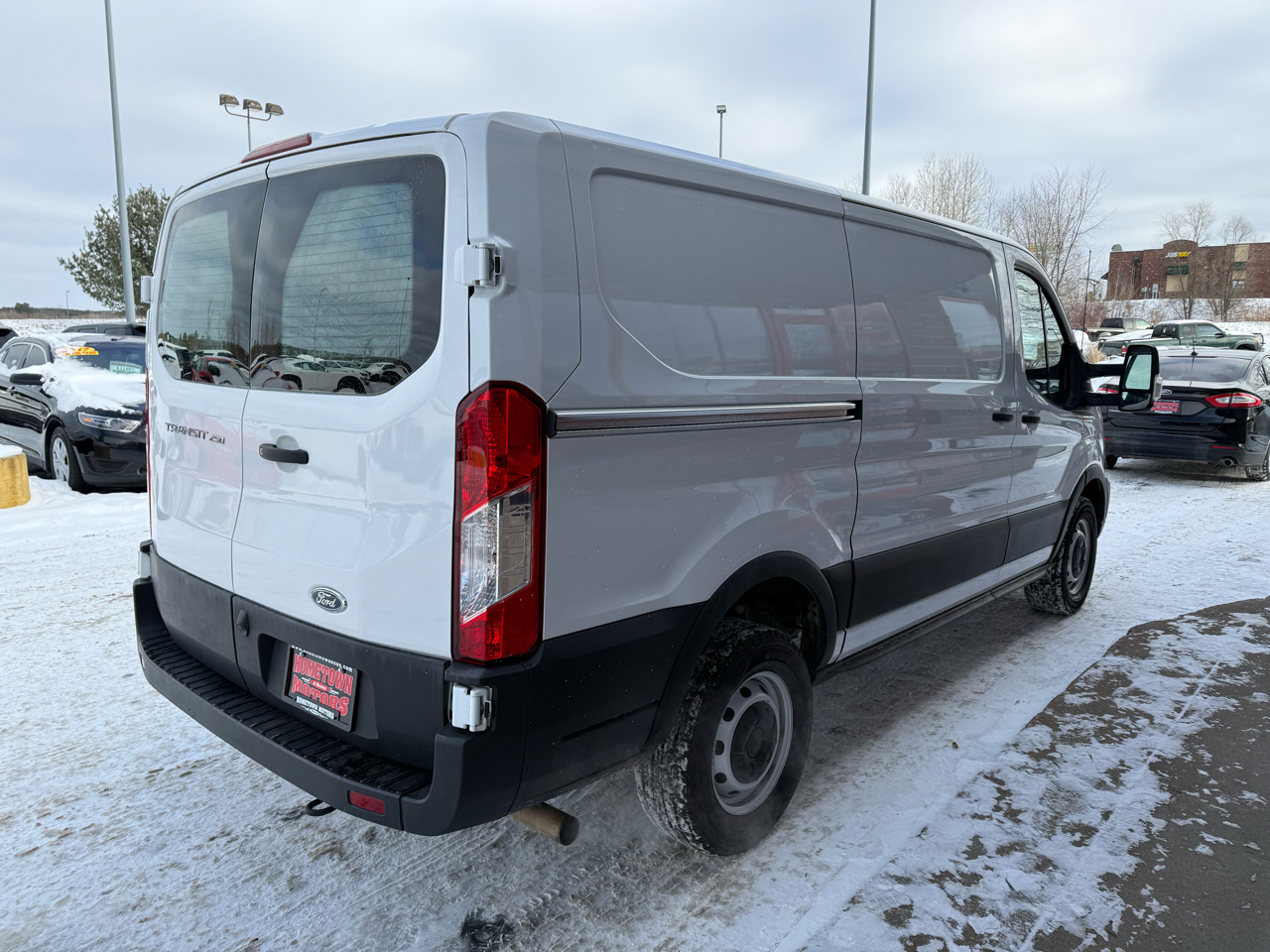 Ford Transit 250 Van Low Roof w/Sliding Pass. 130-in. WB 2020