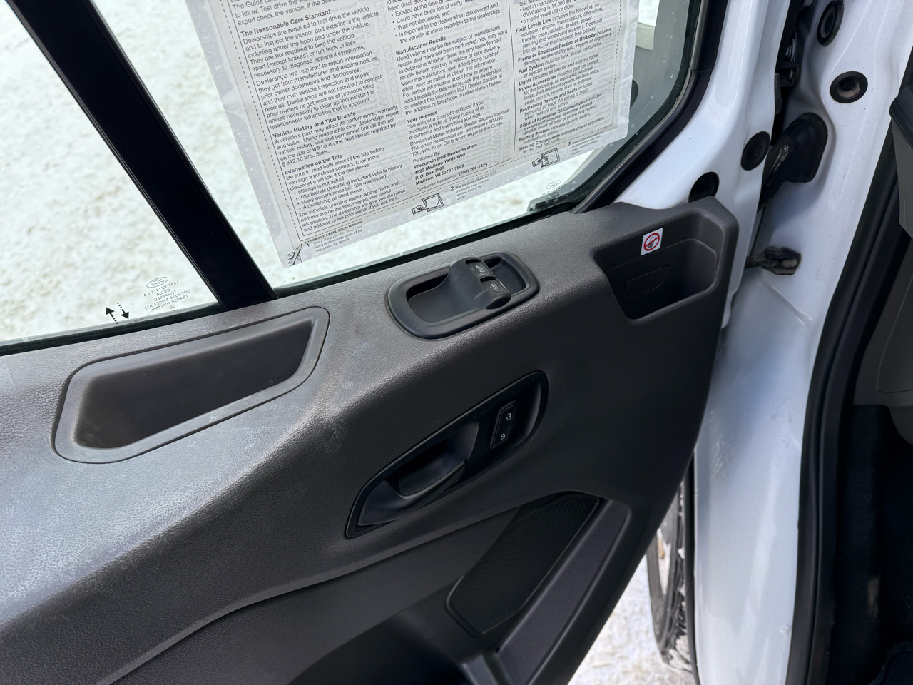 Ford Transit 250 Van Low Roof w/Sliding Pass. 130-in. WB 2020