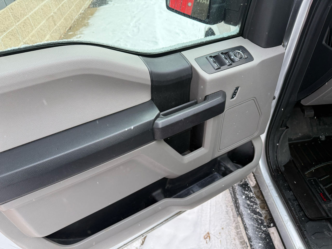 Ford F-150 XL SuperCrew 5.5-ft. Bed 4WD 2017