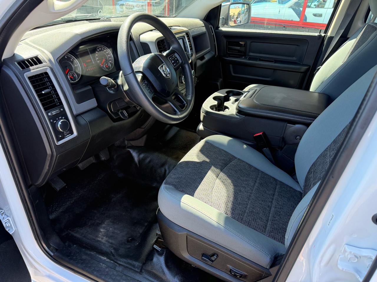RAM 1500 SSV Crew Cab SWB 4WD 2019