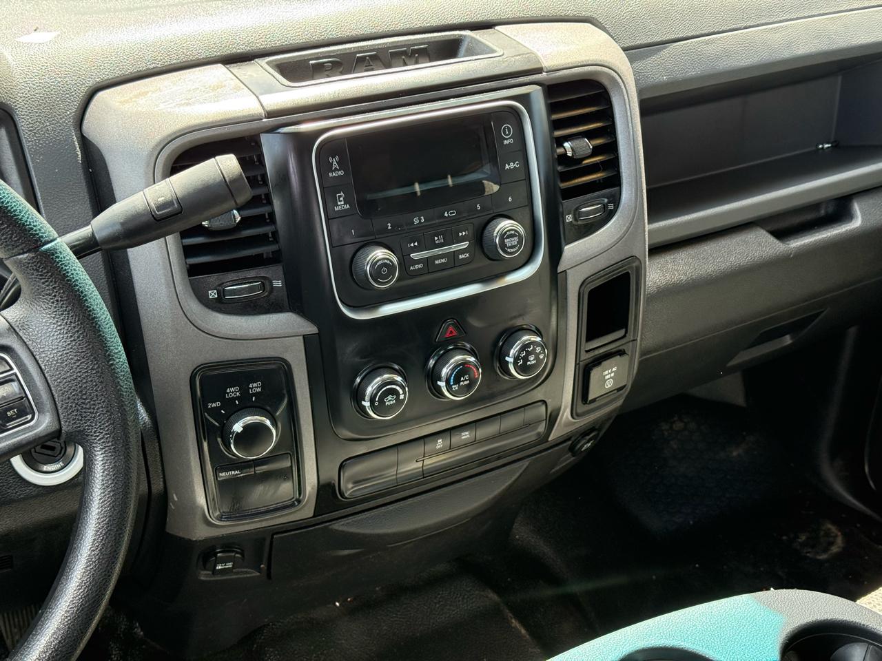 RAM 1500 SSV Crew Cab SWB 4WD 2015