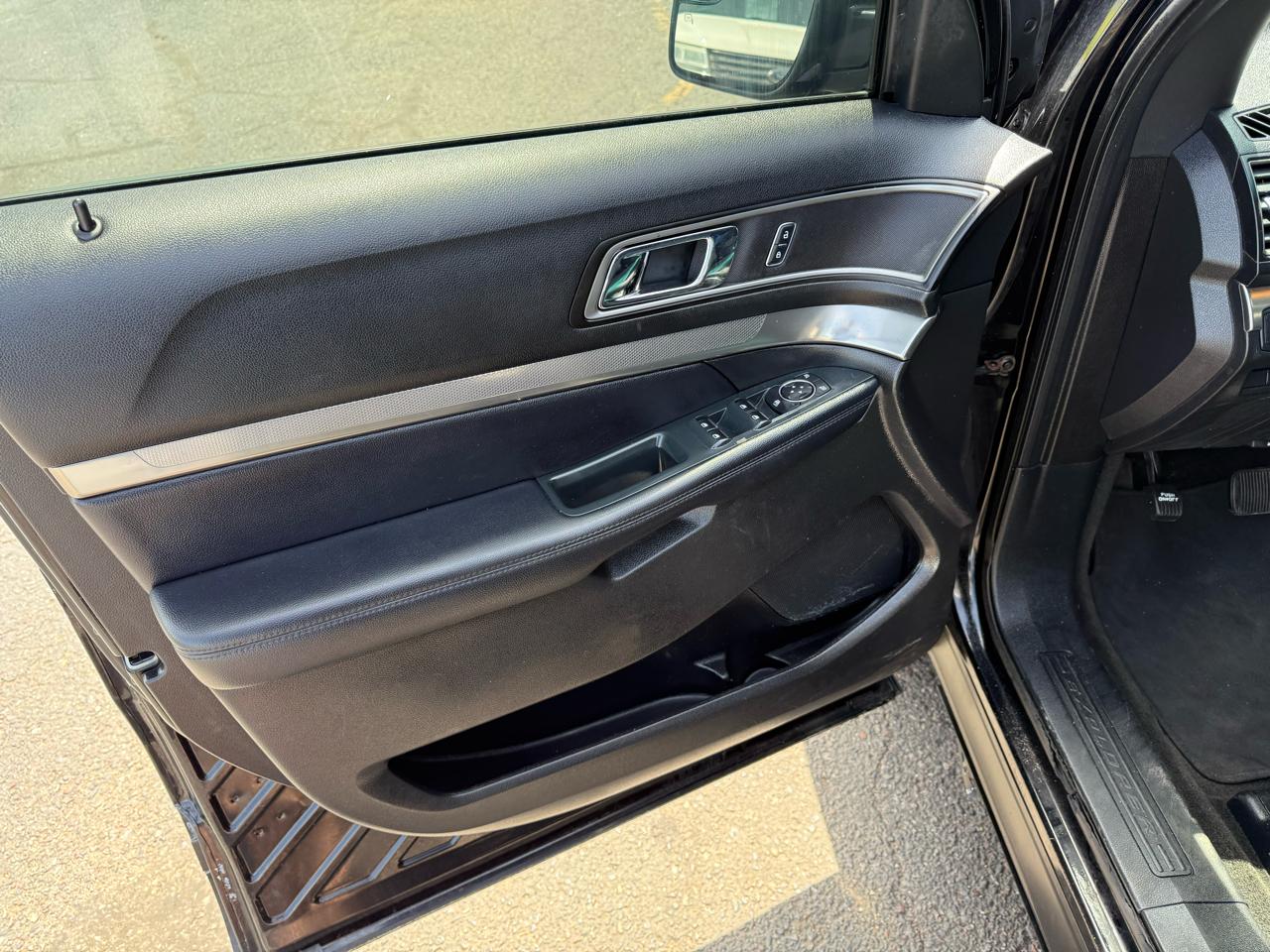 Ford Explorer XLT 4WD 2018