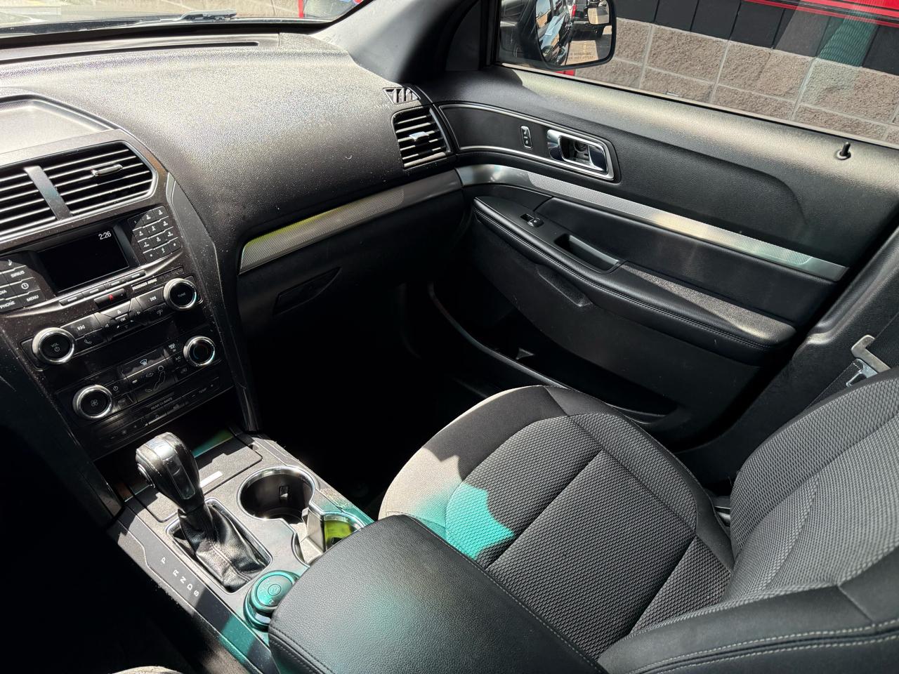 Ford Explorer XLT 4WD 2018