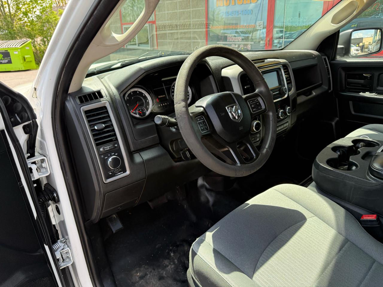 RAM 1500 Classic Tradesman Crew Cab SWB 4WD 2021
