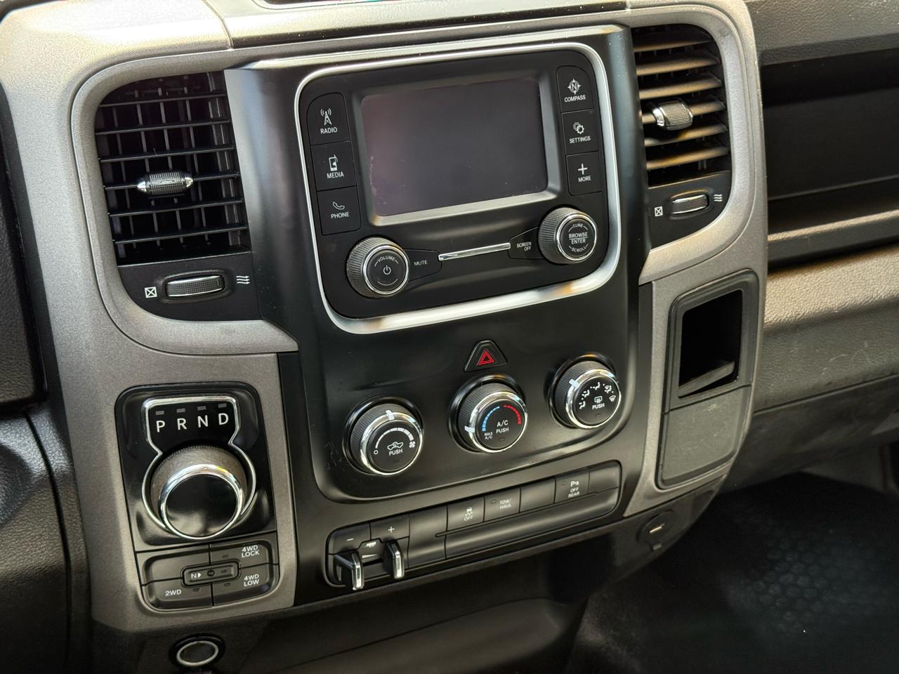 RAM 1500 Classic Tradesman Crew Cab SWB 4WD 2021