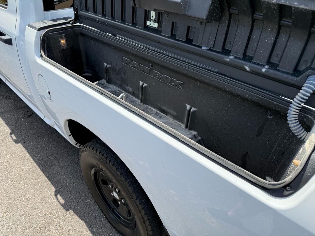 RAM 1500 Classic Tradesman Crew Cab SWB 4WD 2021