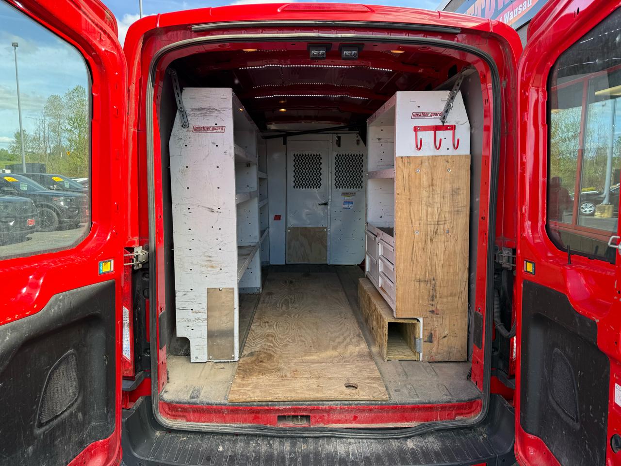 Ford Transit 250 Van Med. Roof w/Sliding Pass. 148-in. WB 2016