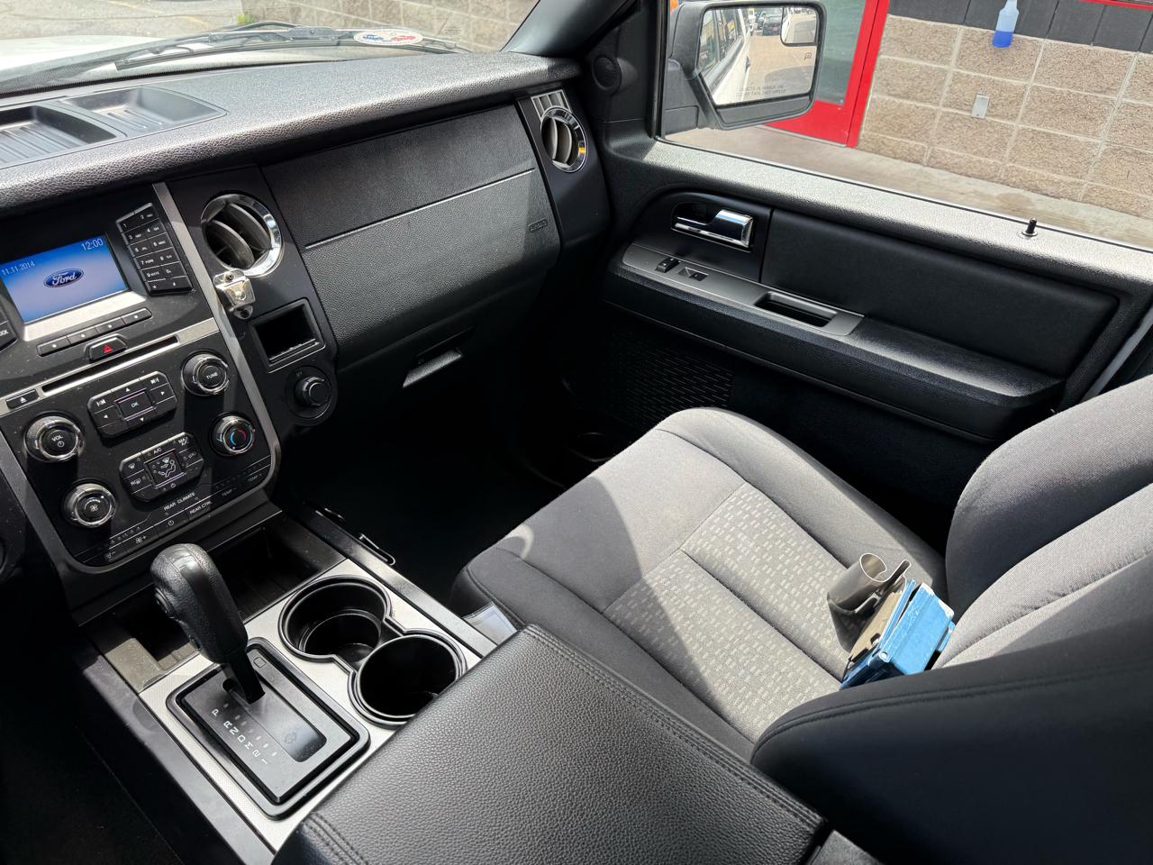 Ford Expedition EL XL 4WD 2016