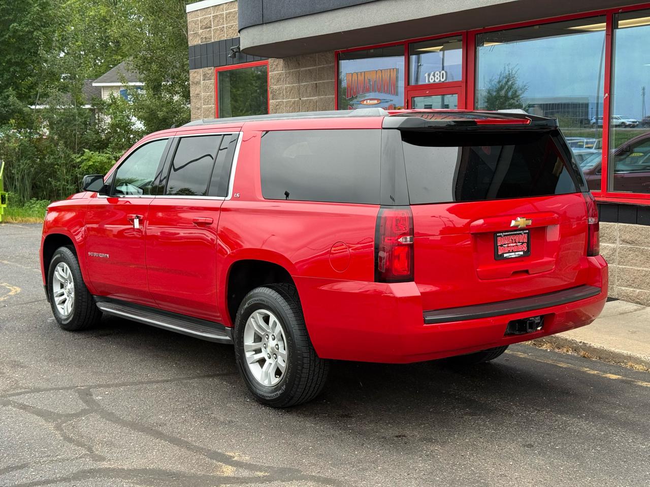 Chevrolet Suburban LS 4WD 2016