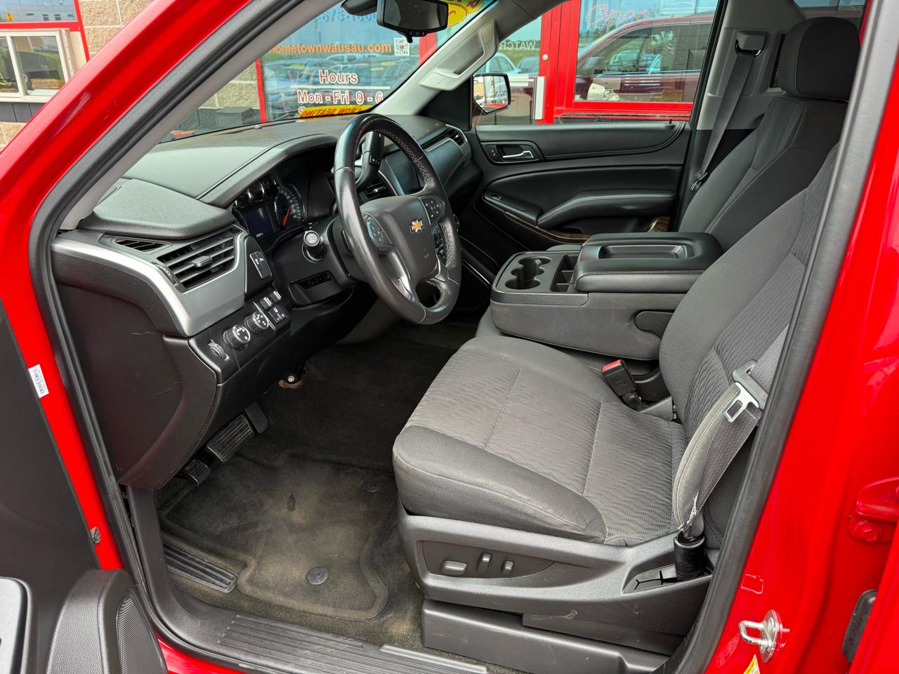 Chevrolet Suburban LS 4WD 2016
