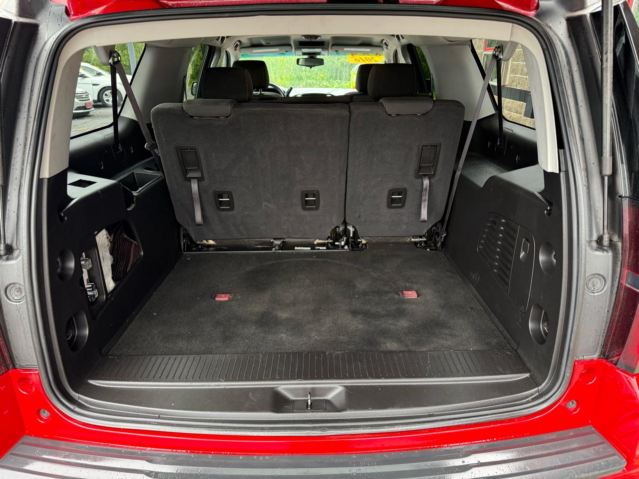 Chevrolet Suburban LS 4WD 2016