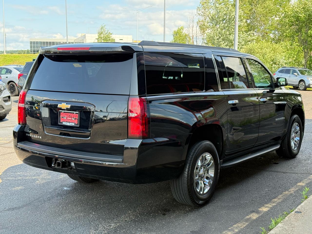 Chevrolet Suburban LS 4WD 2017