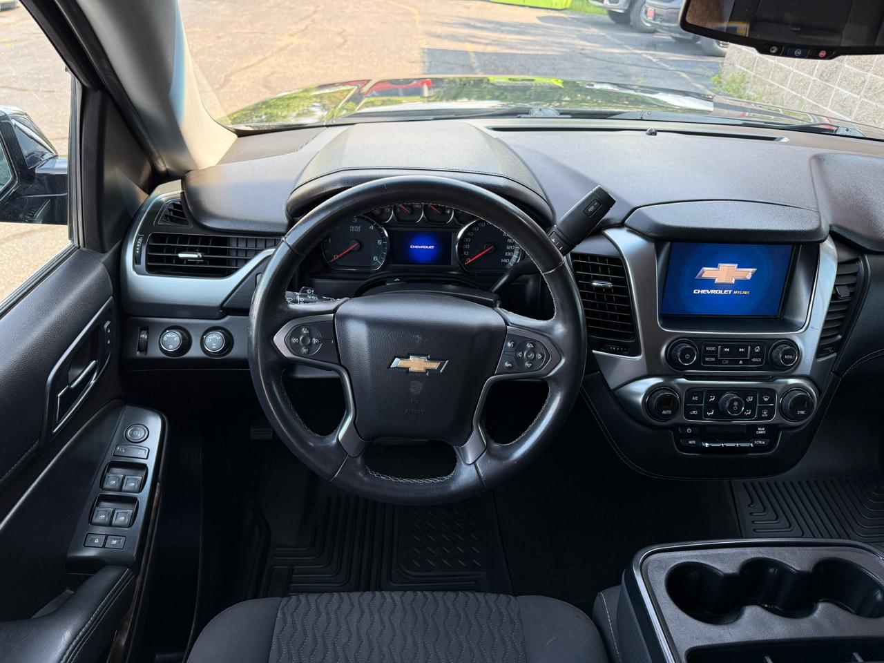 Chevrolet Suburban LS 4WD 2017