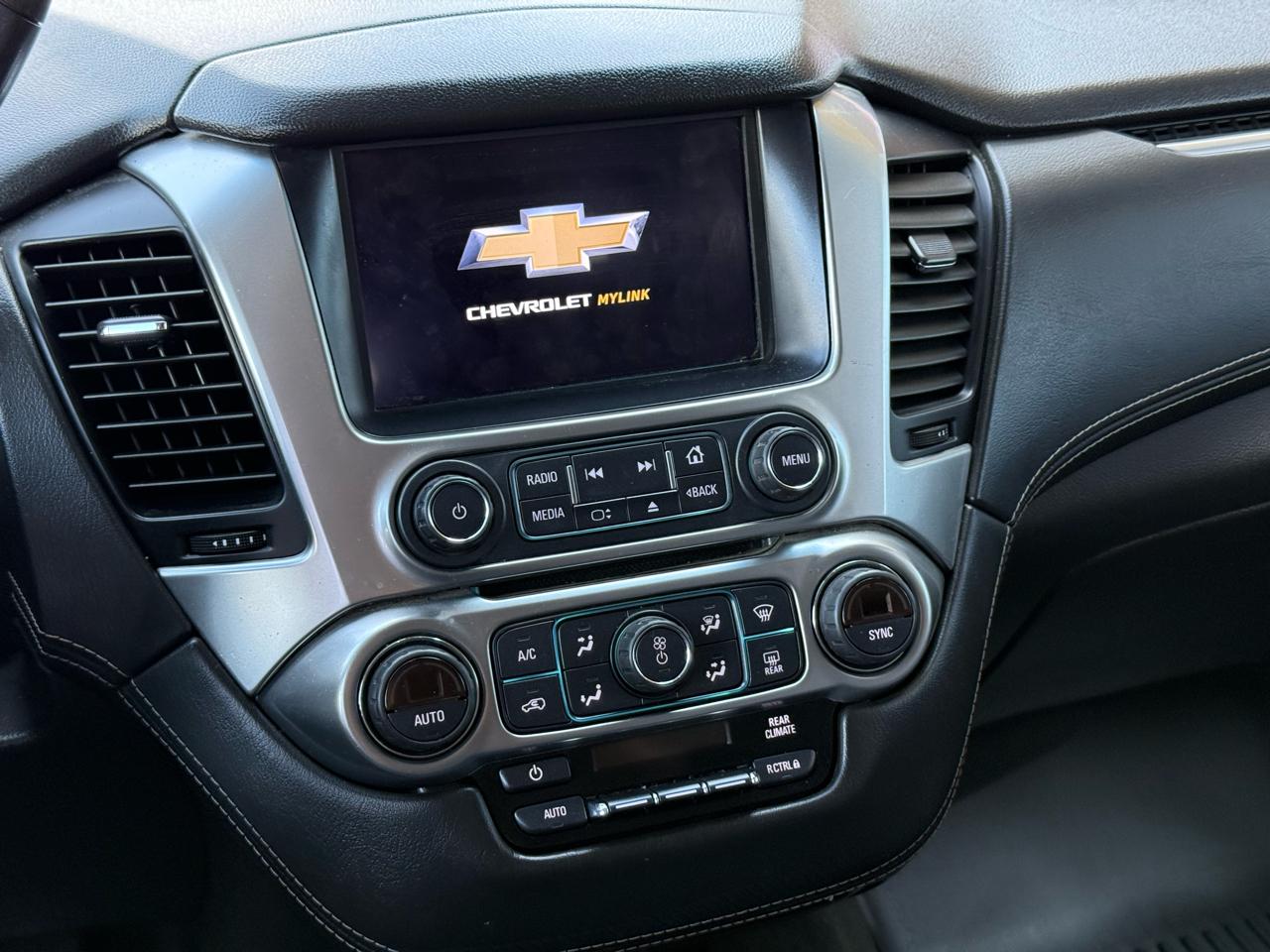 Chevrolet Suburban LS 4WD 2017
