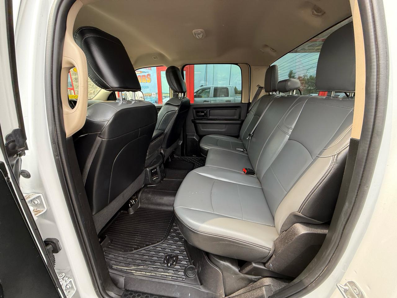 RAM 3500 Tradesman Crew Cab 4WD 2020
