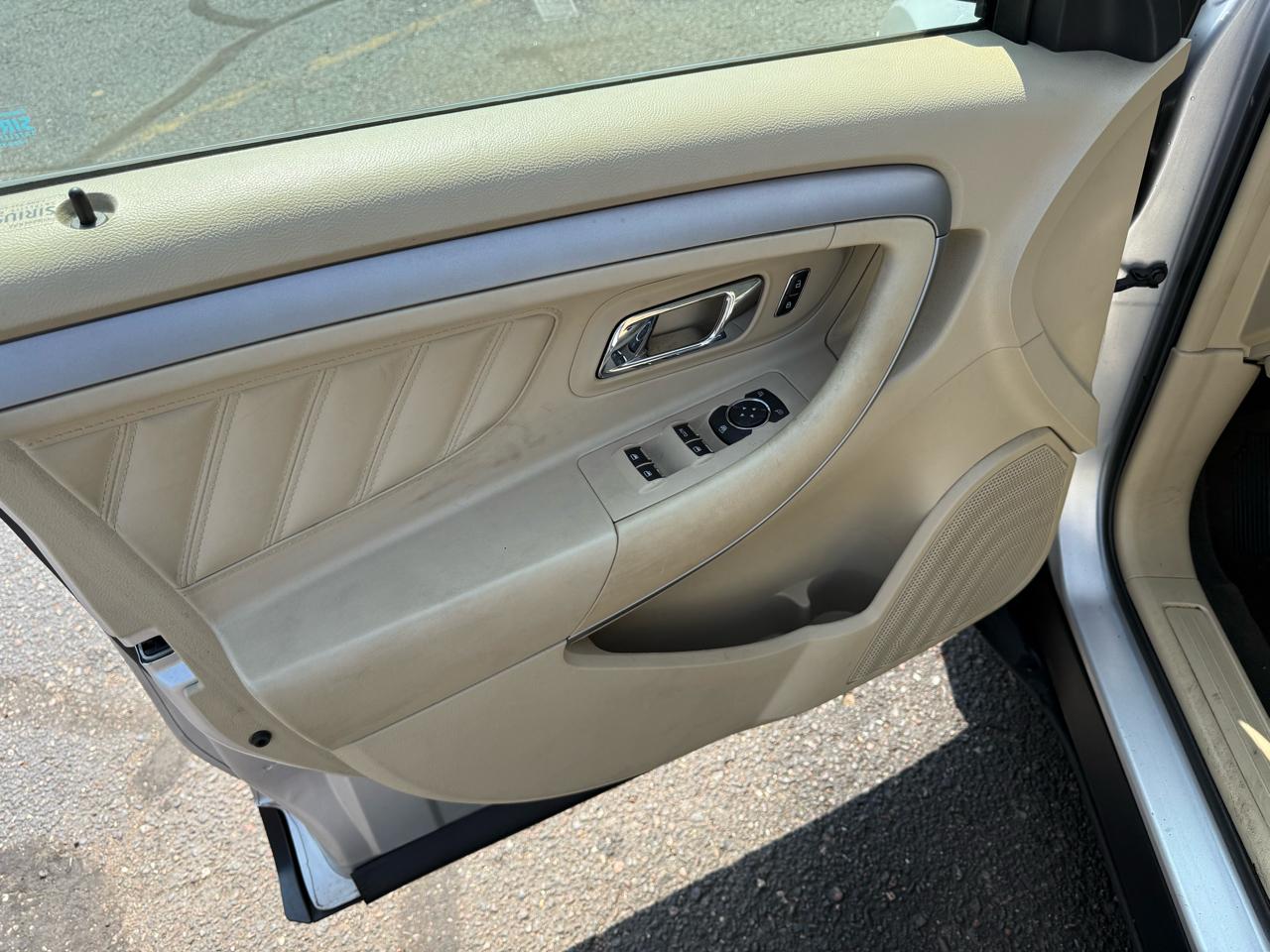 Ford Taurus SEL AWD 2015