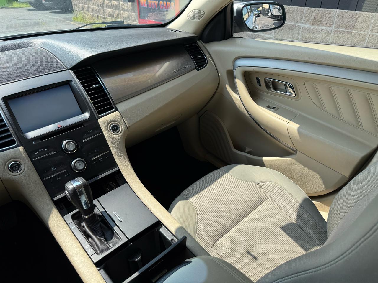 Ford Taurus SEL AWD 2015
