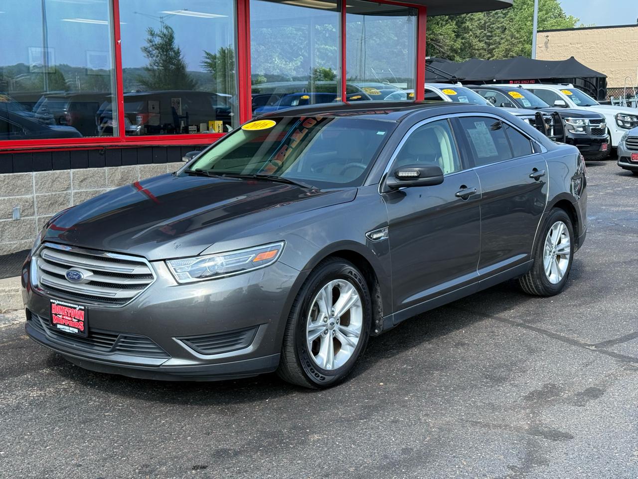 Ford Taurus SE FWD 2016