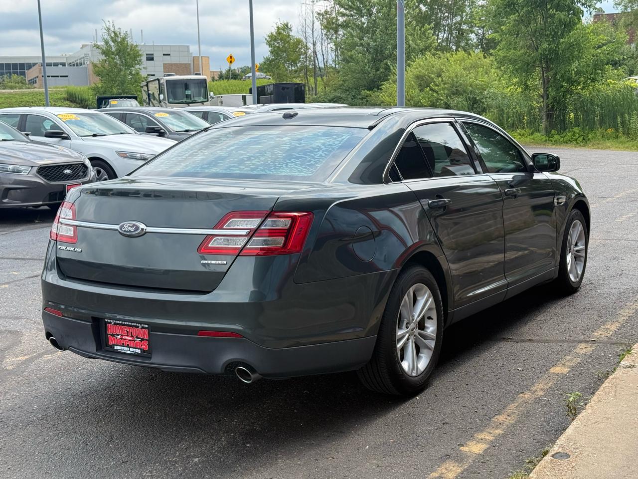 Ford Taurus SE FWD 2016
