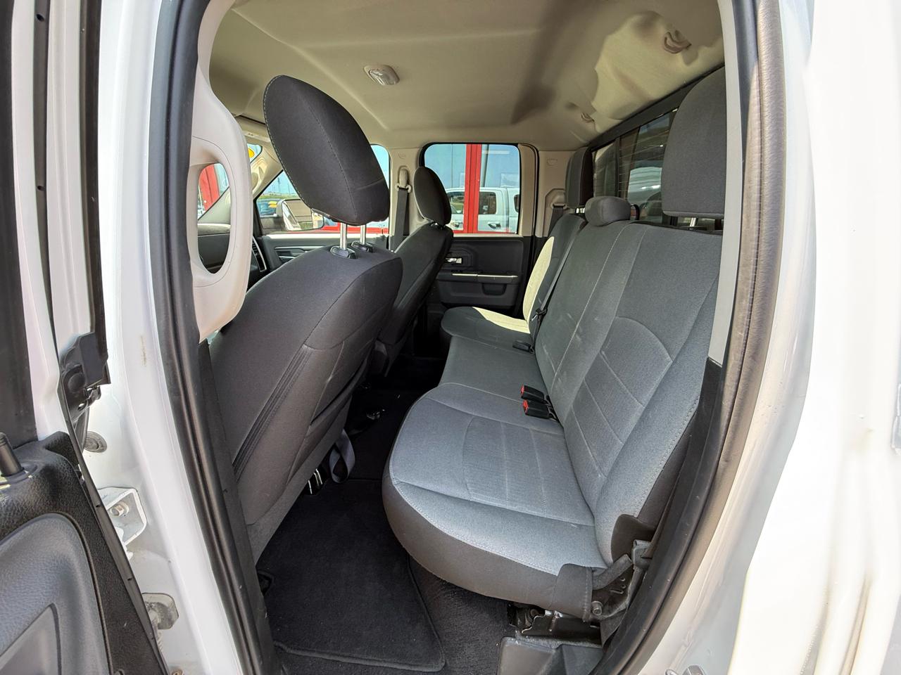 RAM 1500 SLT Quad Cab 4WD 2022