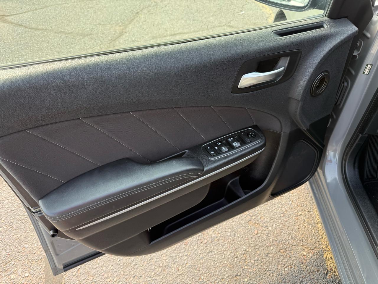 Dodge Charger SXT 2019