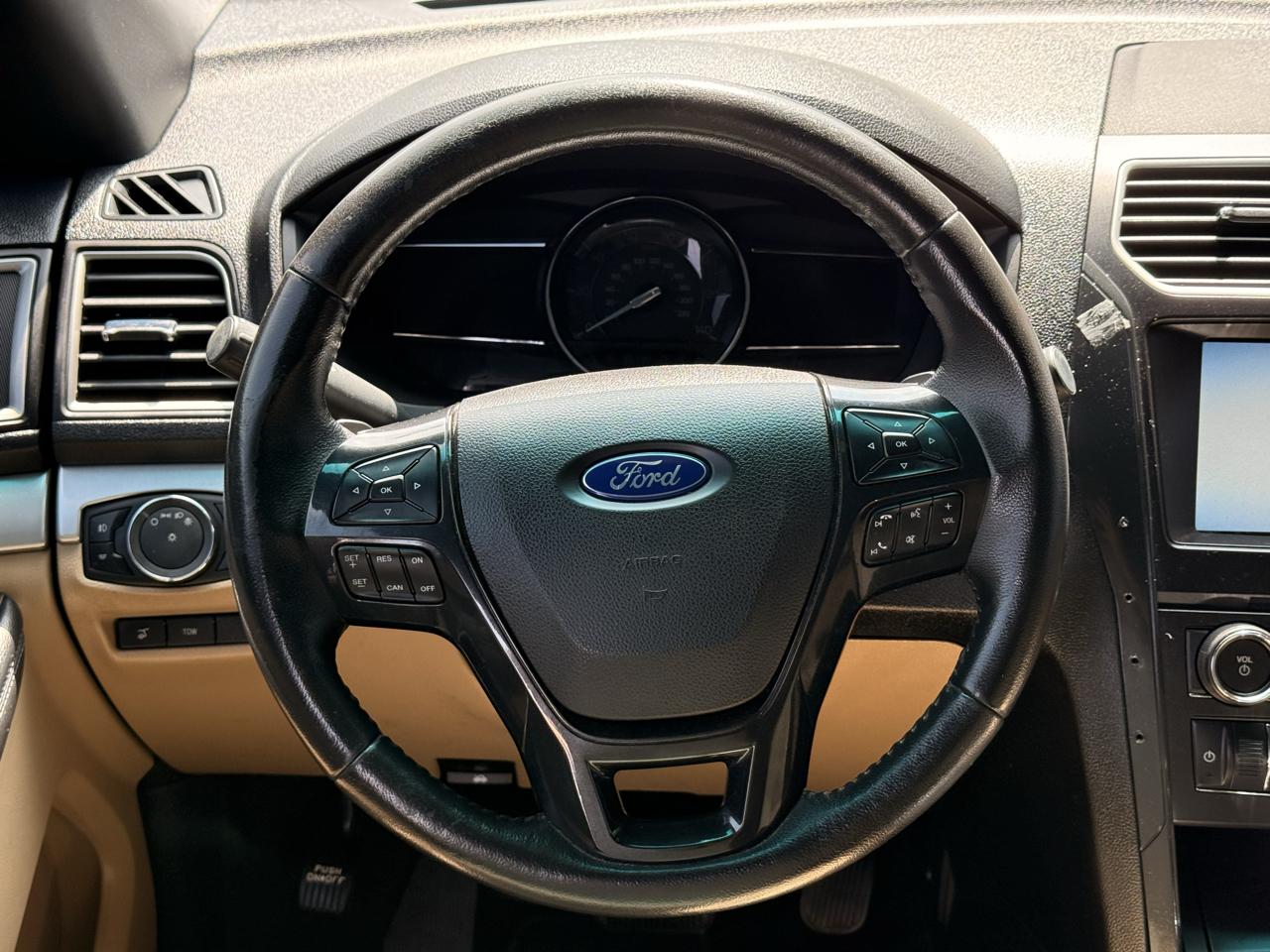 Ford Explorer XLT 4WD 2016