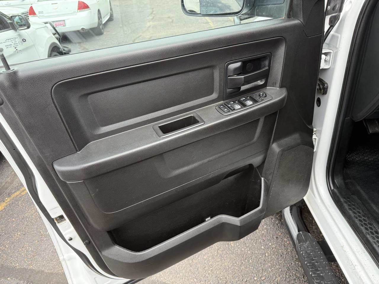 RAM 3500 Tradesman Crew Cab 4WD 2018