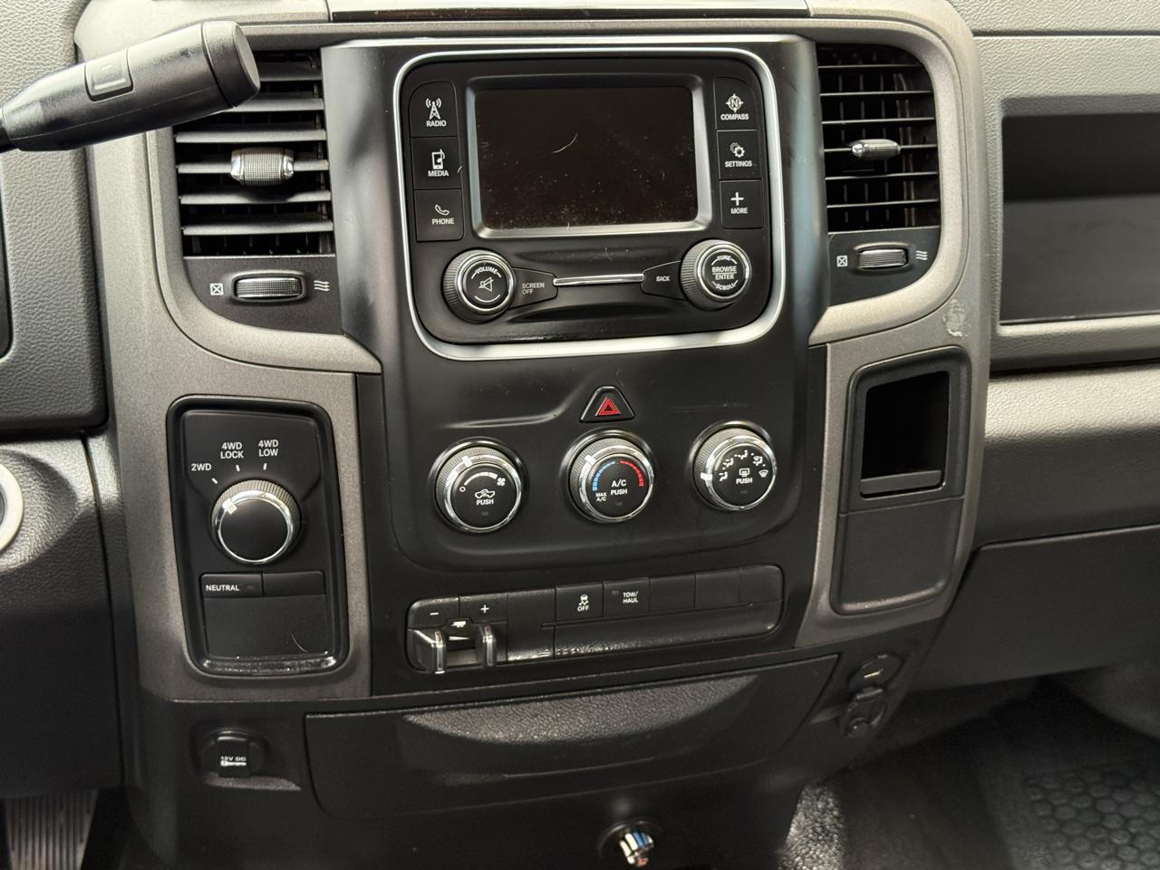 RAM 3500 Tradesman Crew Cab 4WD 2018