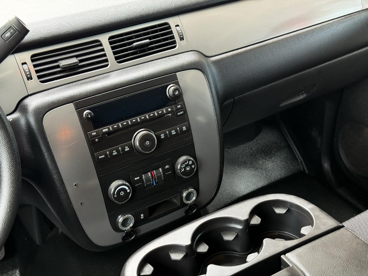 Chevrolet Suburban FL 1500 4WD 2014