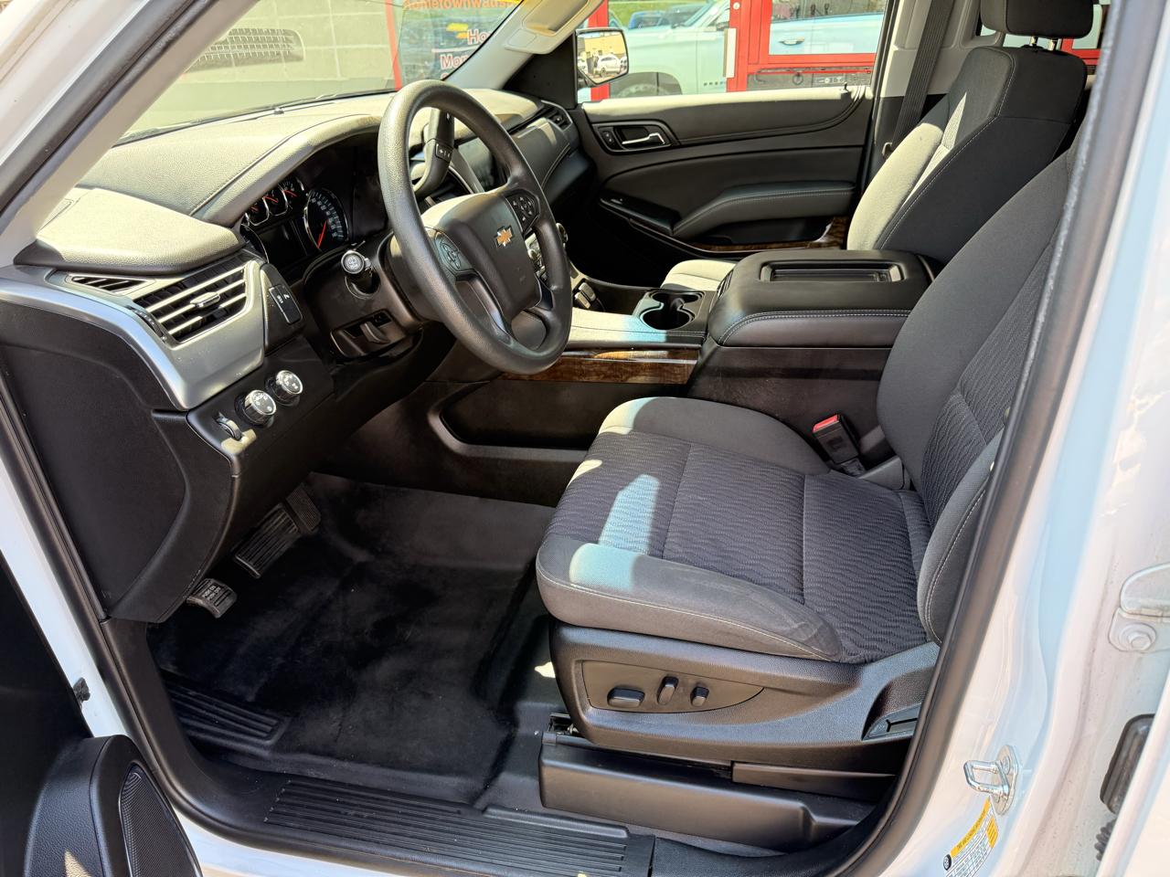 Chevrolet Suburban FL 1500 4WD 2018