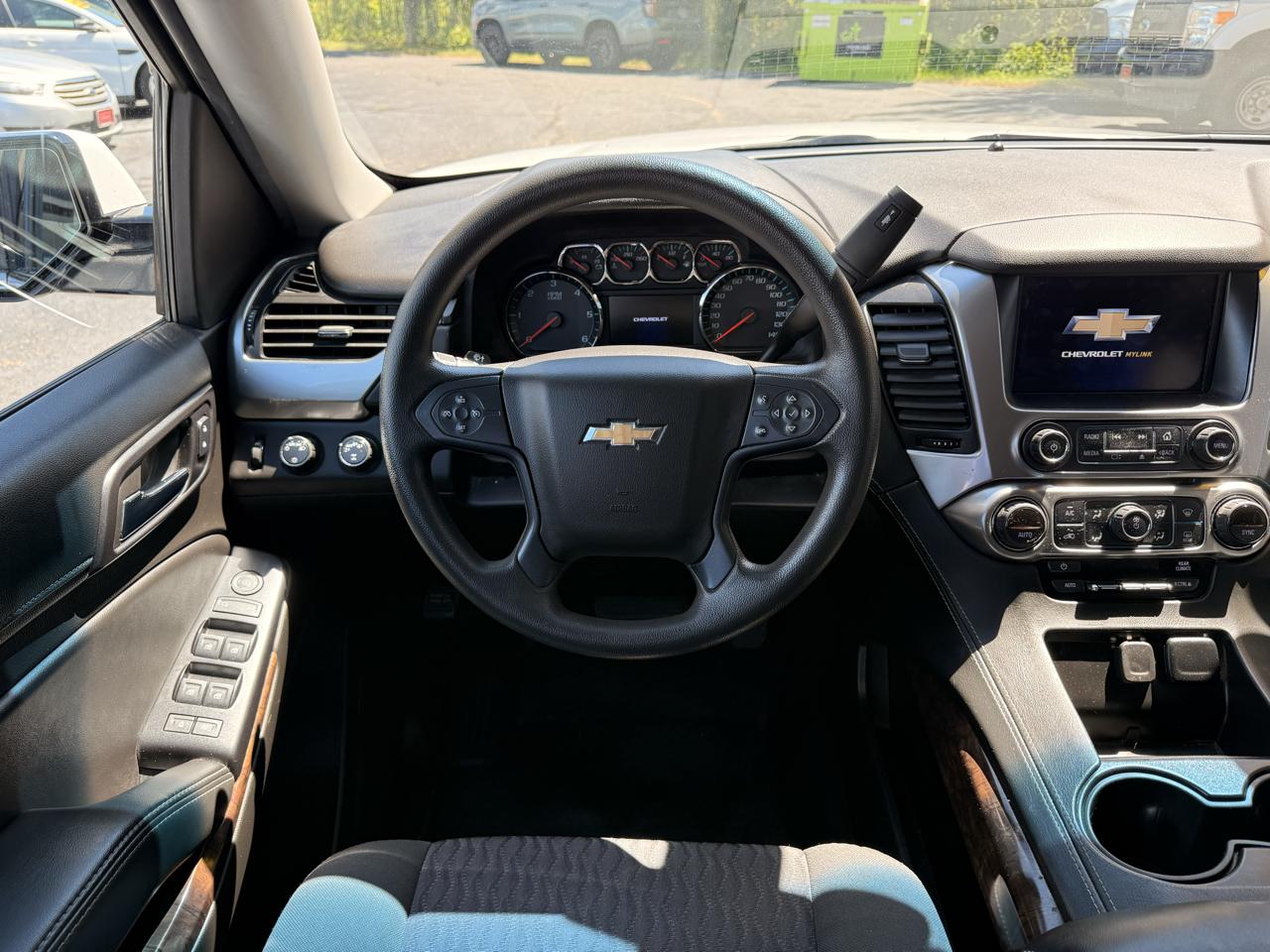 Chevrolet Suburban FL 1500 4WD 2018