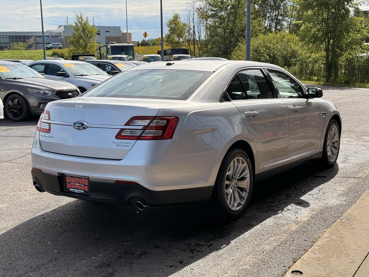 Ford Taurus Limited FWD 2013