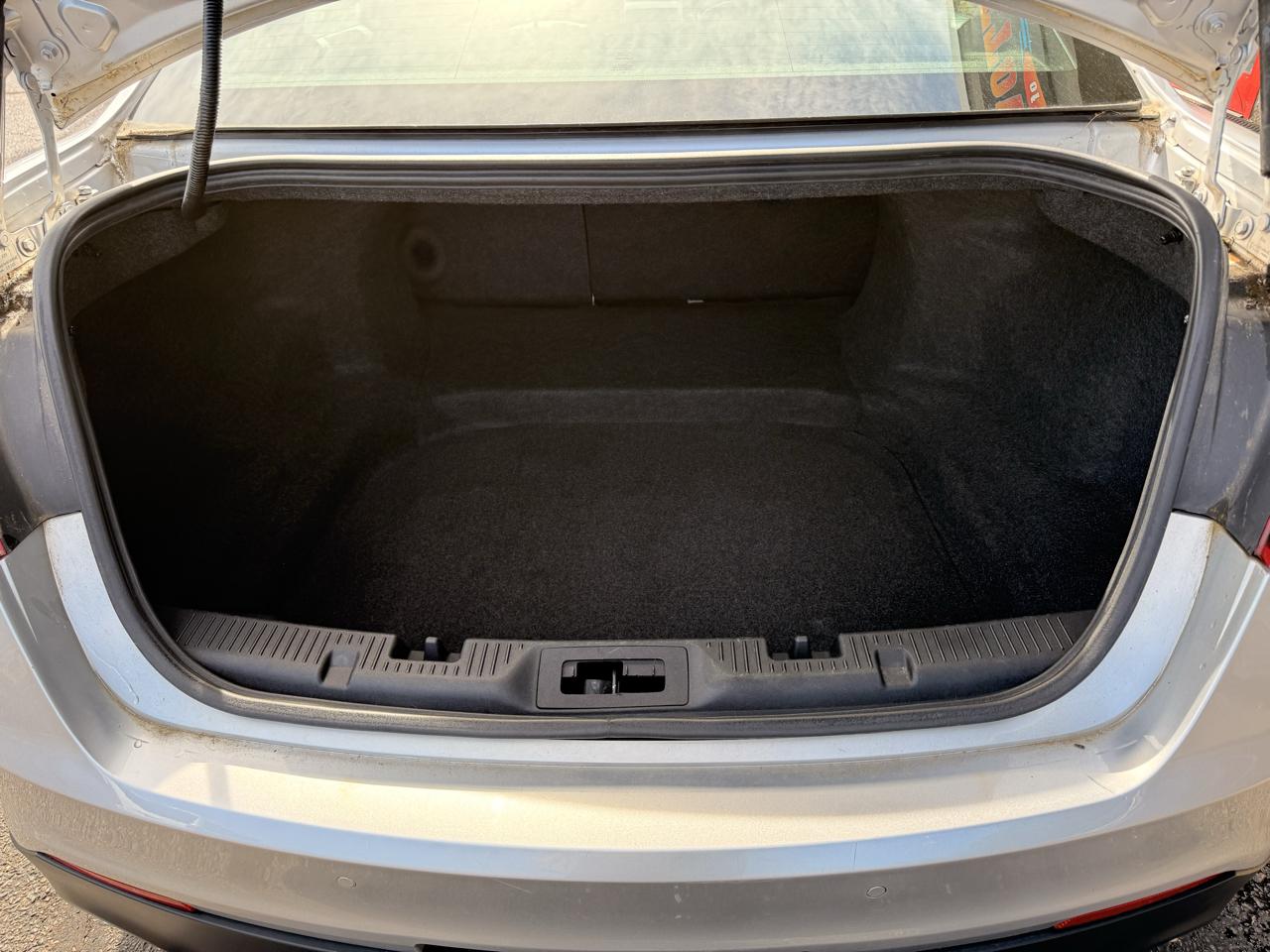 Ford Taurus Limited FWD 2013