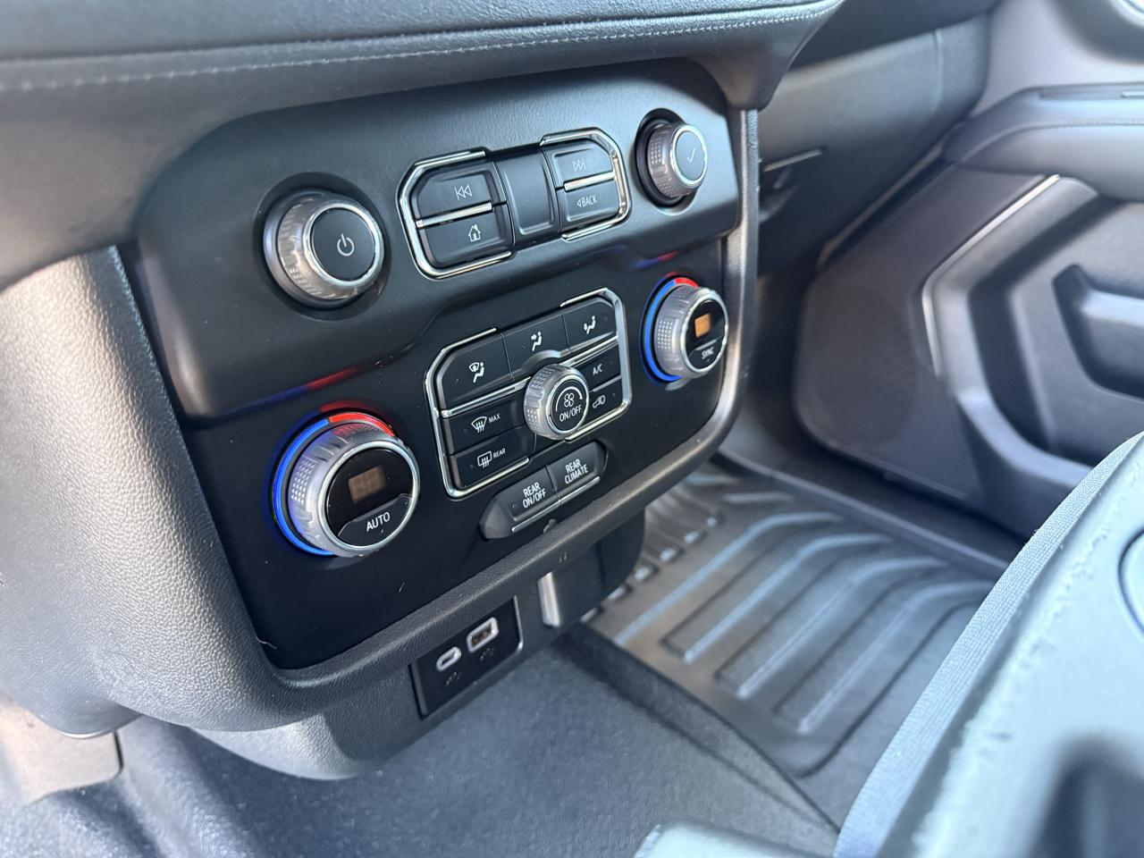 Chevrolet Tahoe FL 4WD 2024