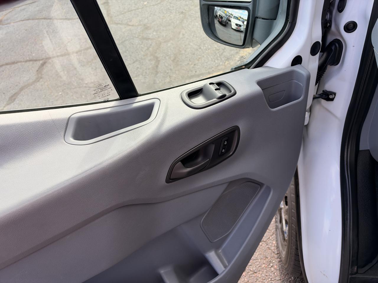 Ford Transit 350 Wagon Low Roof XLT 60/40 Pass. 148-in. WB 2018