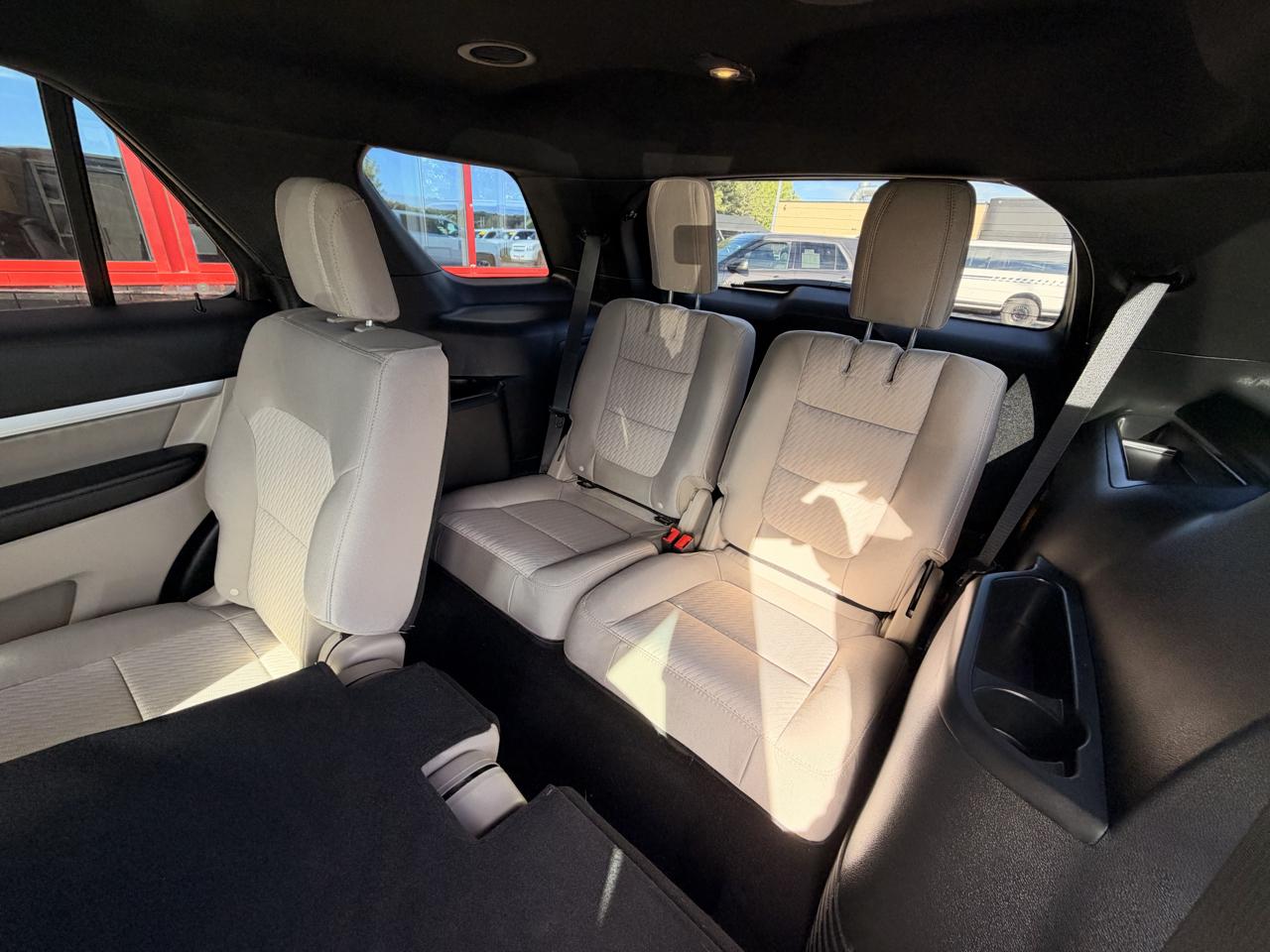 Ford Explorer Base 4WD 2018