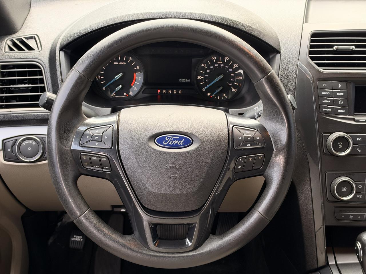 Ford Explorer Base FWD 2018