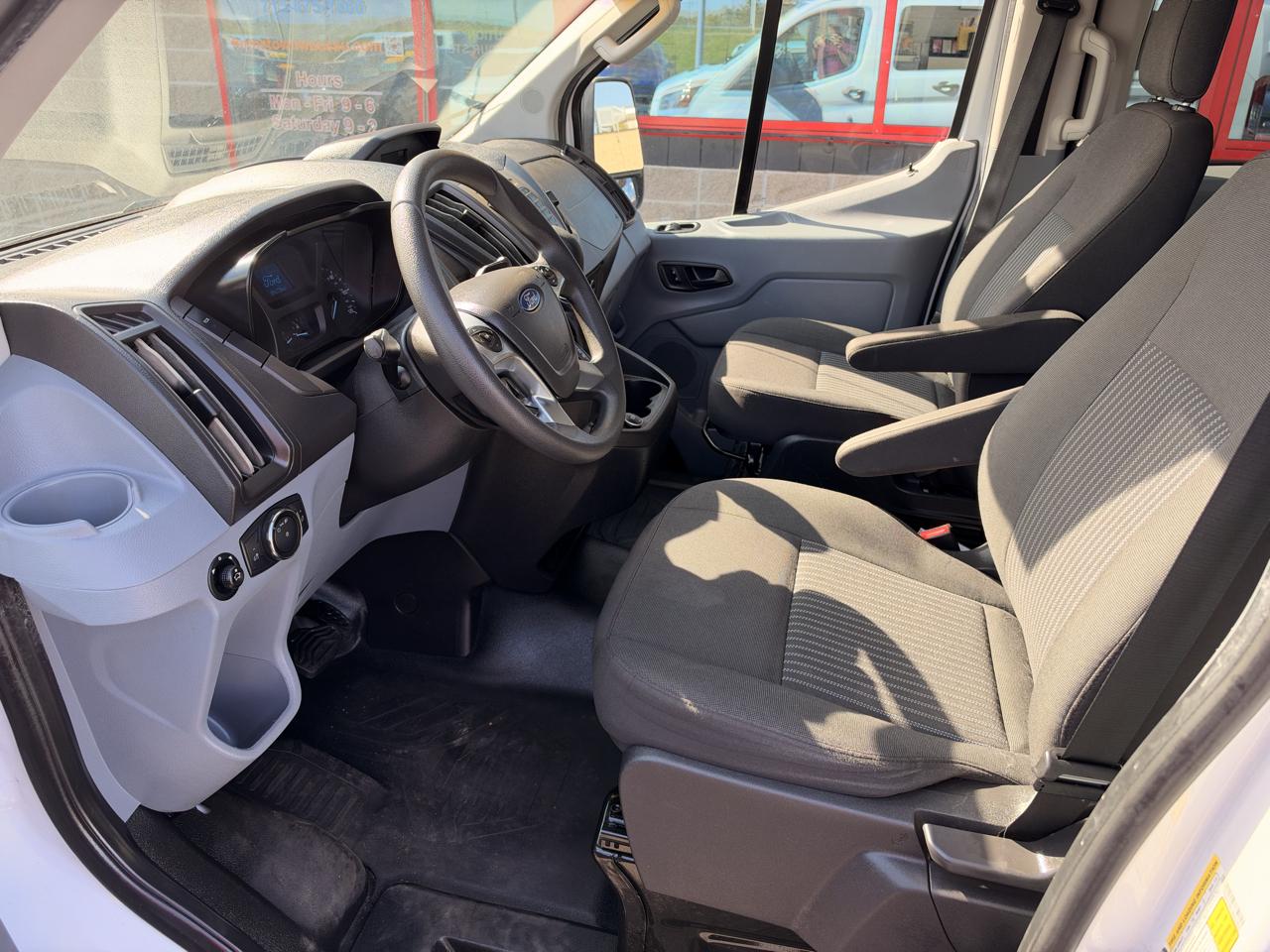Ford Transit 350 Wagon Low Roof XLT 60/40 Pass. 148-in. WB 2018