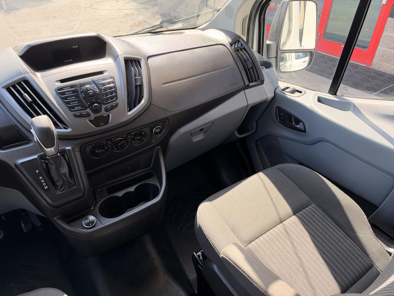 Ford Transit 350 Wagon Low Roof XLT 60/40 Pass. 148-in. WB 2018