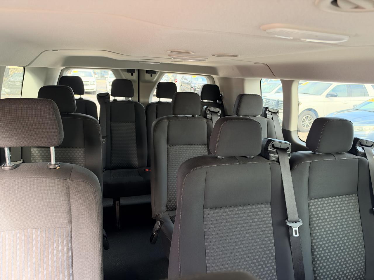 Ford Transit 350 Wagon Low Roof XL w/Sliding Pass. 148-in. WB 2020