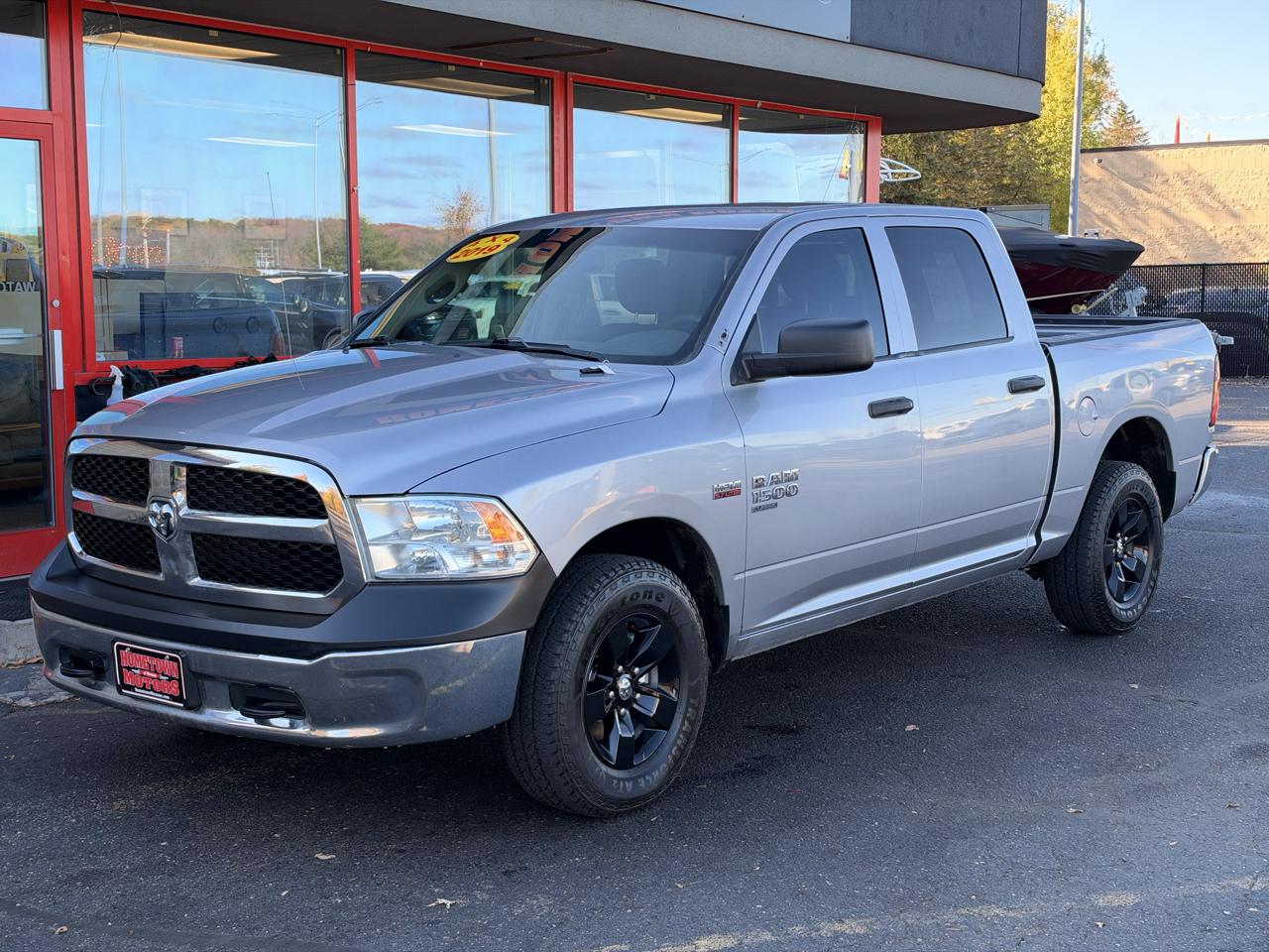 RAM 1500 SSV Crew Cab SWB 4WD 2019