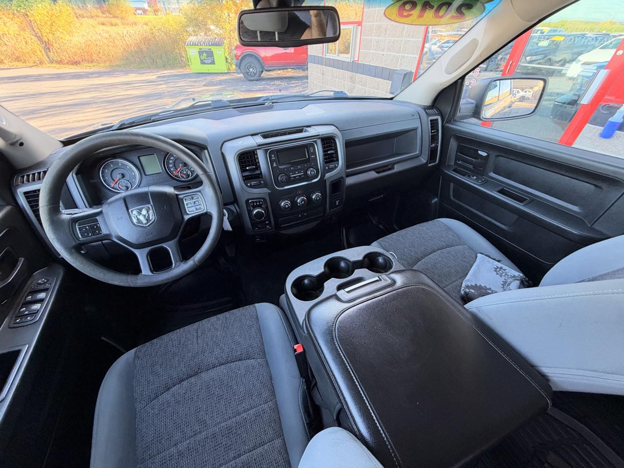 RAM 1500 SSV Crew Cab SWB 4WD 2019