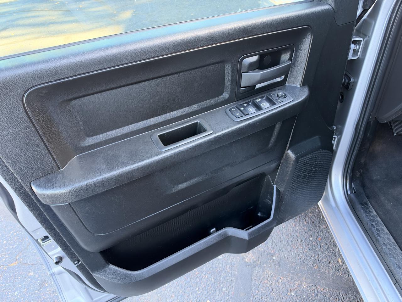 RAM 1500 SSV Crew Cab SWB 4WD 2021