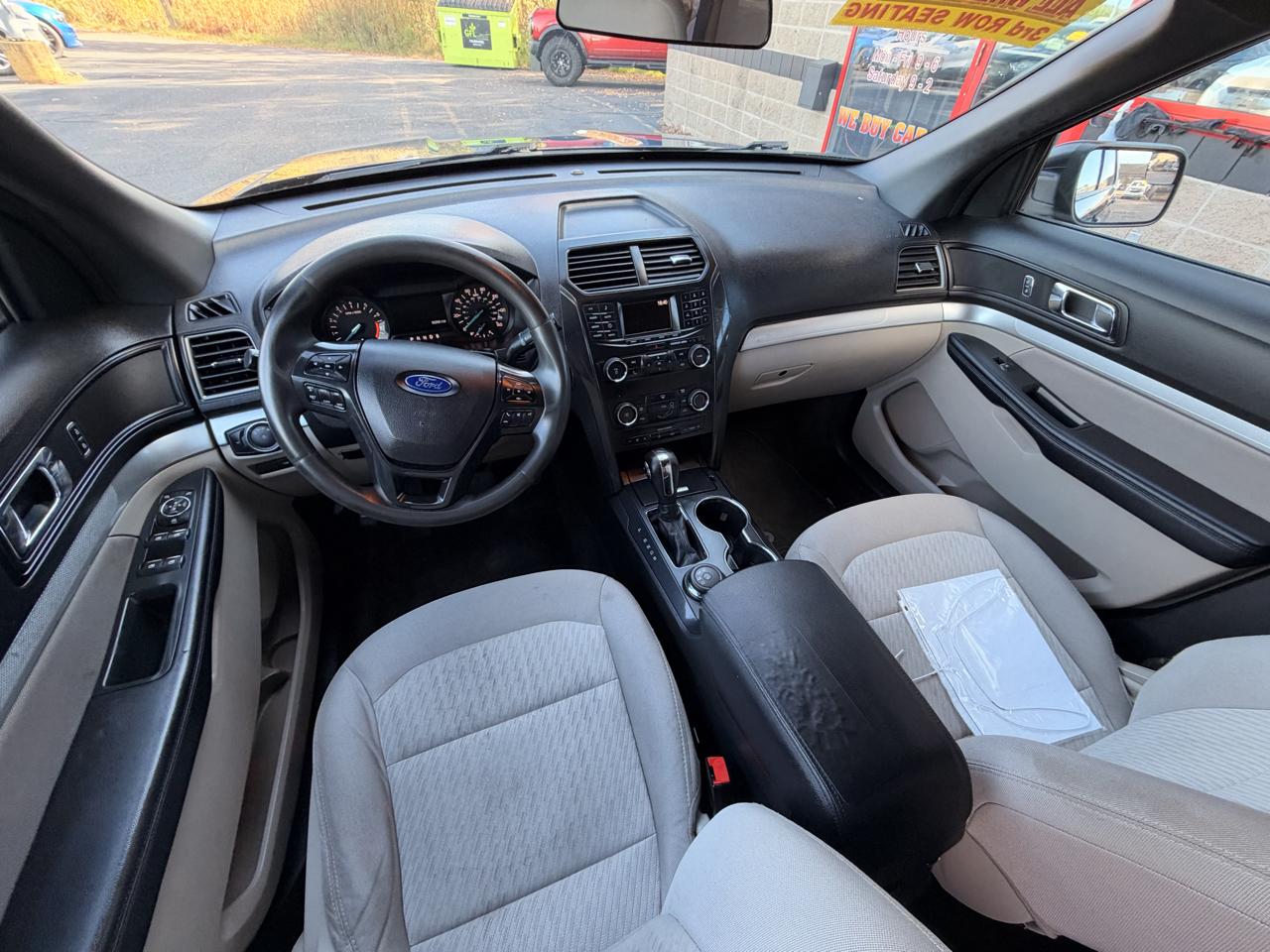 Ford Explorer Base 4WD 2018