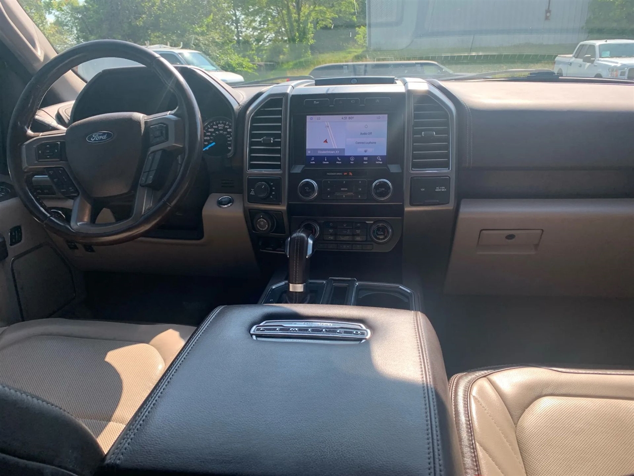 Ford F-150 Limited 4WD SuperCrew 5.5' Box 2020 Ford F-150 Limited 4WD SuperCrew 5.5' Box 2020