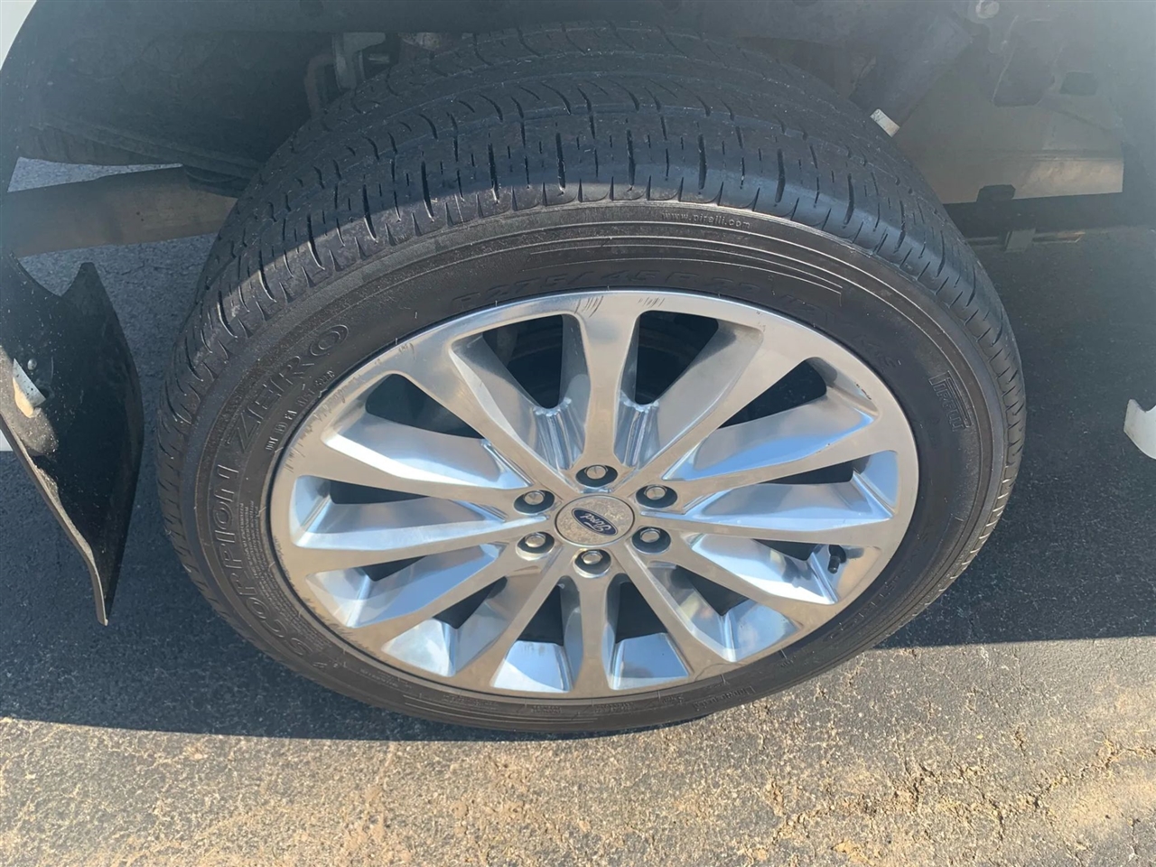 Ford F-150 Limited 4WD SuperCrew 5.5' Box 2020 Ford F-150 Limited 4WD SuperCrew 5.5' Box 2020