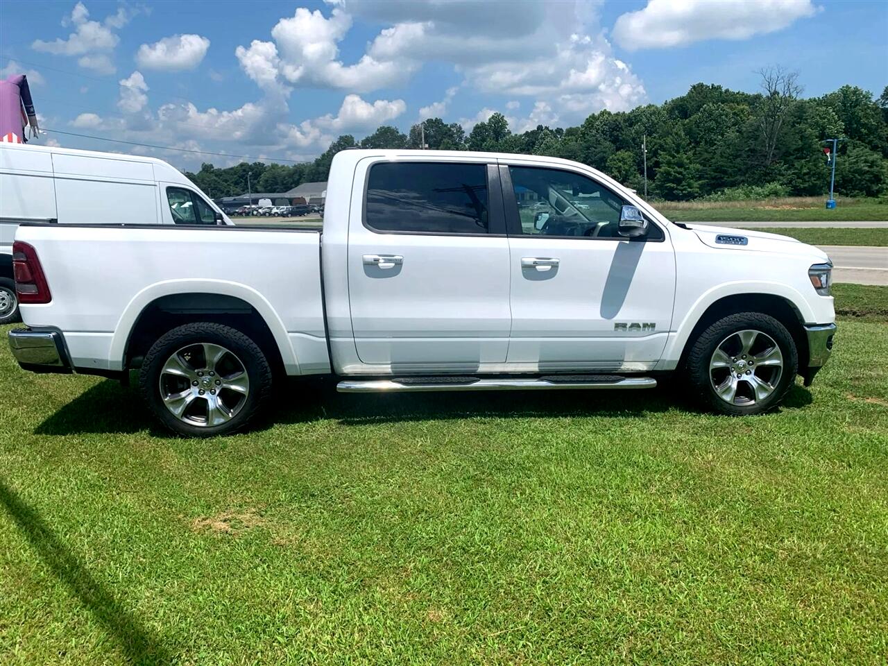 RAM 1500 Laramie Crew Cab SWB 4WD 2022 RAM 1500 Laramie Crew Cab SWB 4WD 2022